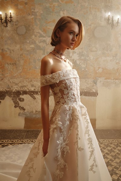 wedding dress with organza applique, wedding dress with organza applique